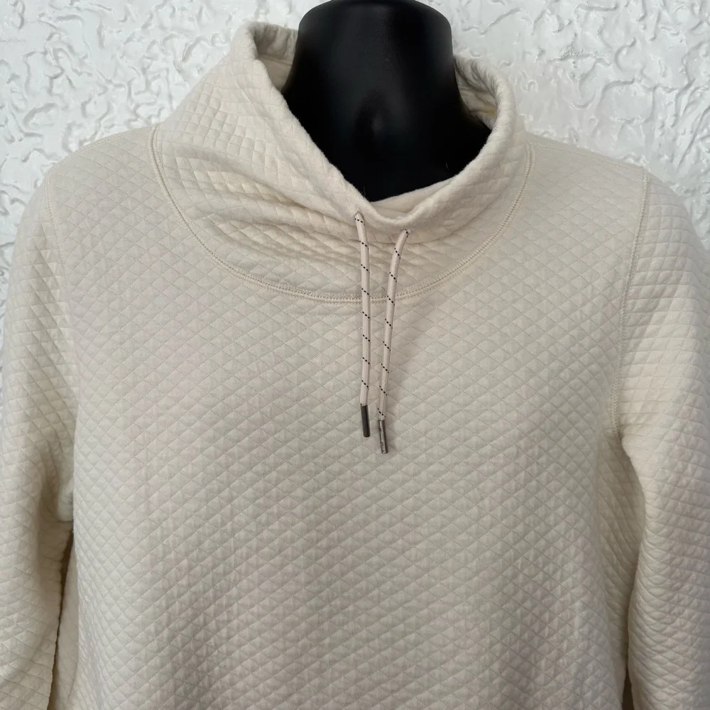 L.L. Bean SoftLight Quilted Top Funnelneck Pullover Size LP